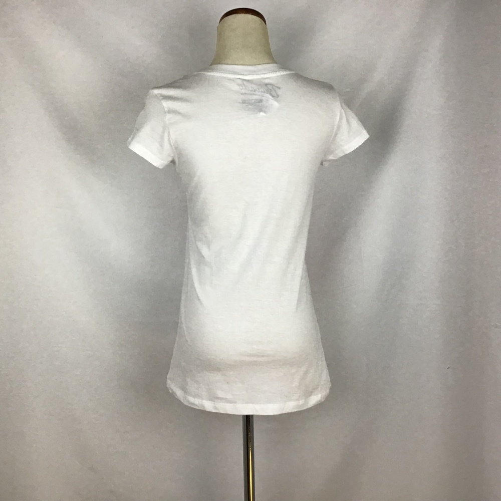 Bravado Hot Lips Graphic Tee Women Medium White Short Sleeve Rock Band NWT - Picture 5 of 6